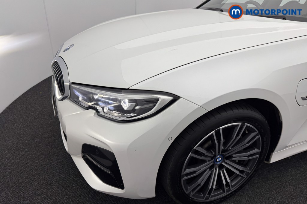 BMW 3 Series M Sport Automatic Petrol Plug-In Hybrid Saloon - Stock Number (1574661) - 30th supplementary image