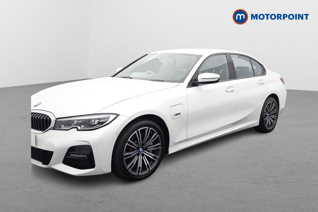 BMW 3 Series M Sport Automatic Petrol Plug-In Hybrid Saloon - Stock Number (1574661) - Passenger side front corner