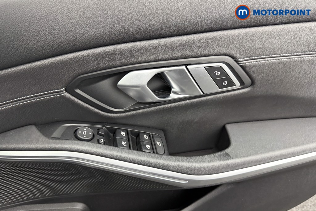 BMW 3 Series Sport Automatic Petrol Saloon - Stock Number (1574670) - 19th supplementary image