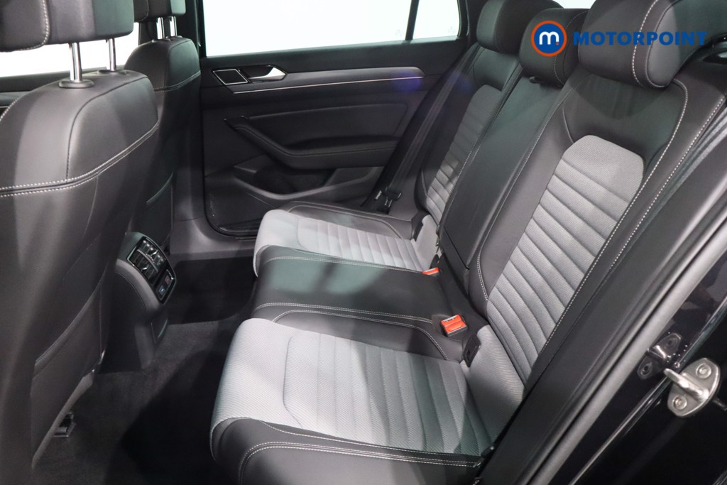 Volkswagen Passat R-Line Automatic Diesel Estate - Stock Number (1574754) - 5th supplementary image
