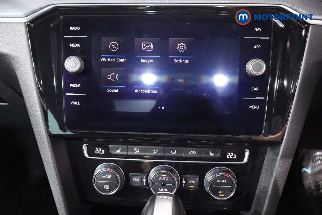 Volkswagen Passat R-Line Automatic Diesel Estate - Stock Number (1574754) - 16th supplementary image