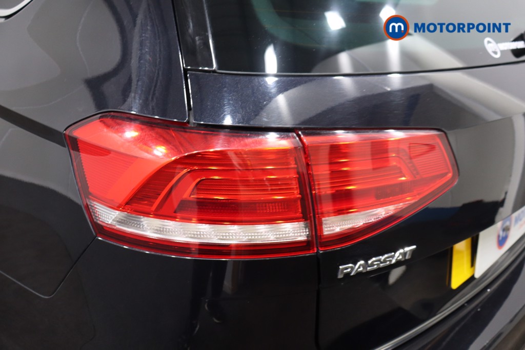 Volkswagen Passat R-Line Automatic Diesel Estate - Stock Number (1574754) - 41st supplementary image