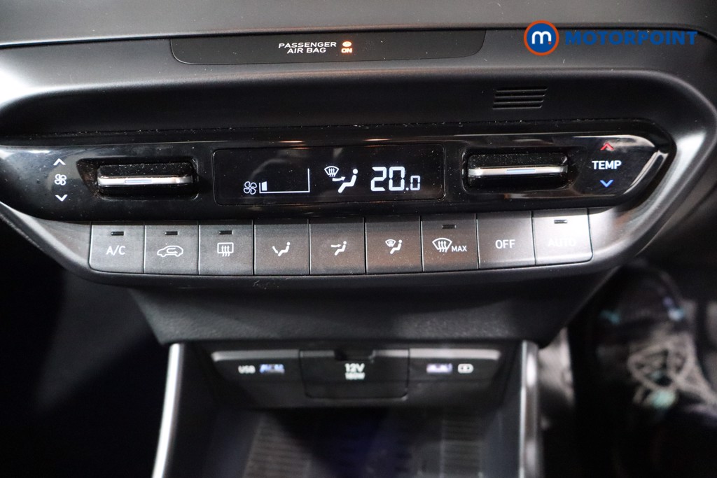 Hyundai Bayon Premium Manual Petrol-Electric Hybrid SUV - Stock Number (1574849) - 16th supplementary image