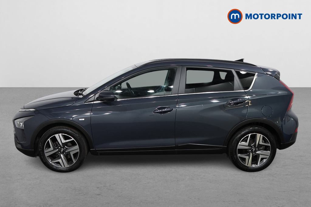 Hyundai Bayon Premium Manual Petrol-Electric Hybrid SUV - Stock Number (1574849) - Passenger side