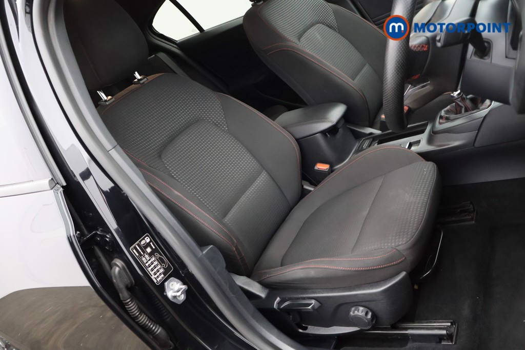 Ford Focus St-Line Manual Petrol Hatchback - Stock Number (1494872) - 9th supplementary image