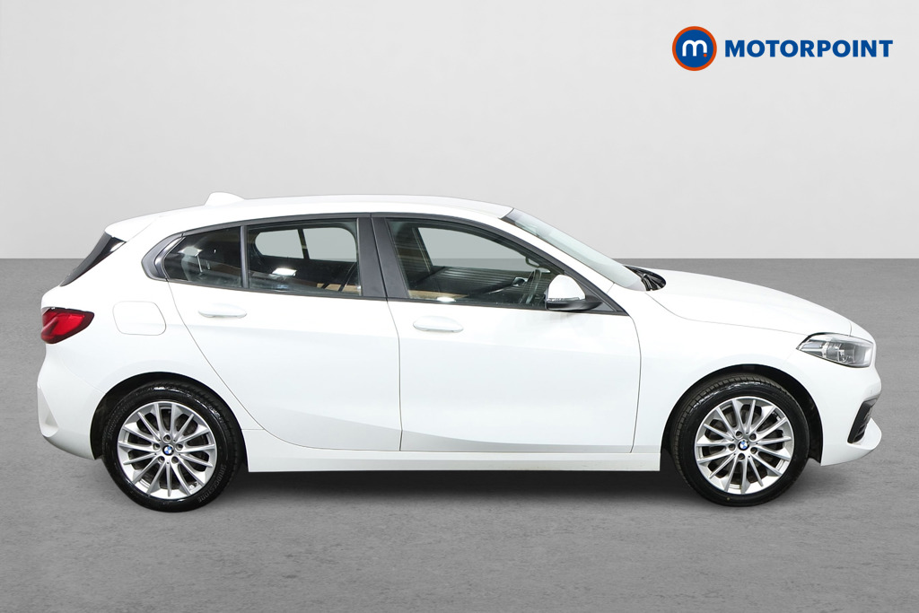 BMW 1 Series SE Automatic Petrol Hatchback - Stock Number (1563446) - Drivers side