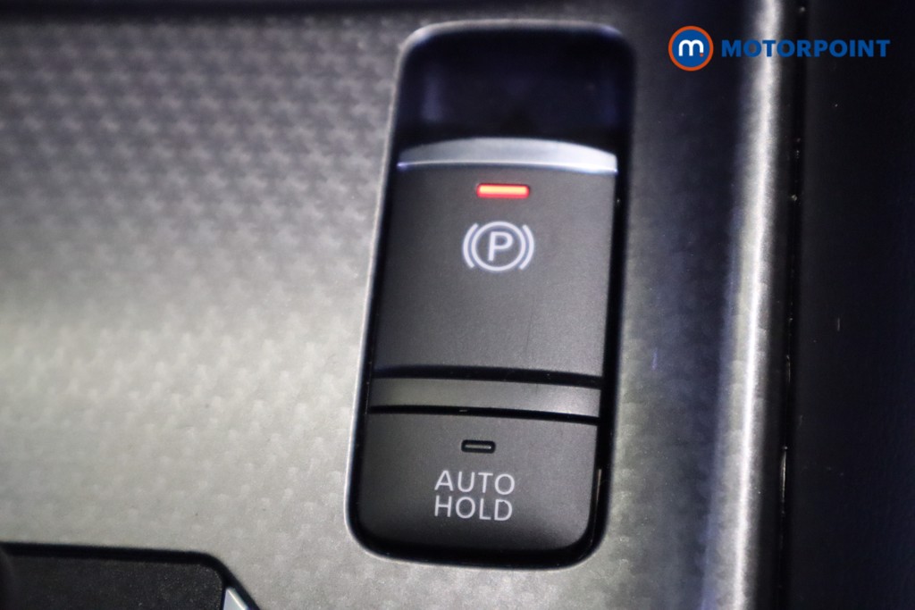Nissan Qashqai N-Connecta Automatic Petrol SUV - Stock Number (1563926) - 21st supplementary image
