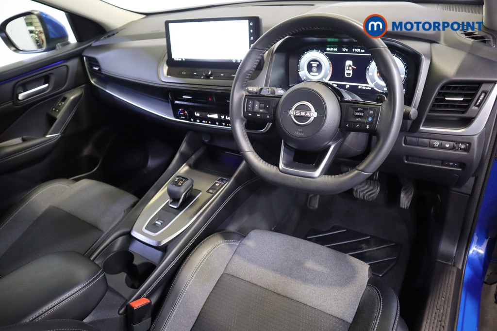 Nissan Qashqai N-Connecta Automatic Petrol SUV - Stock Number (1563926) - 1st supplementary image