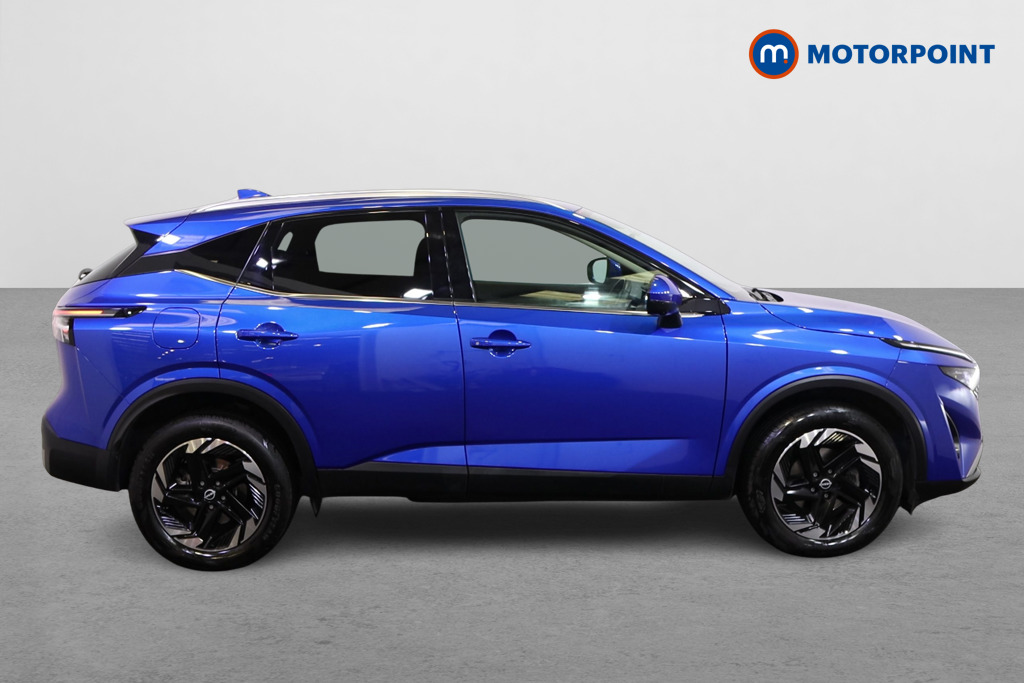 Nissan Qashqai N-Connecta Automatic Petrol SUV - Stock Number (1563926) - Drivers side