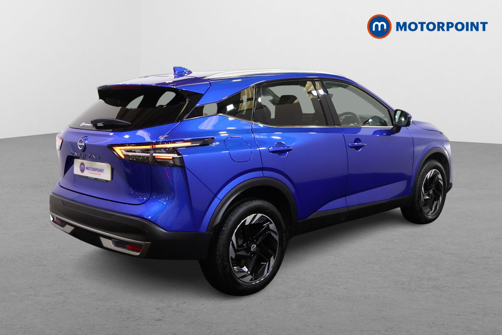 Nissan Qashqai N-Connecta Automatic Petrol SUV - Stock Number (1563926) - Drivers side rear corner