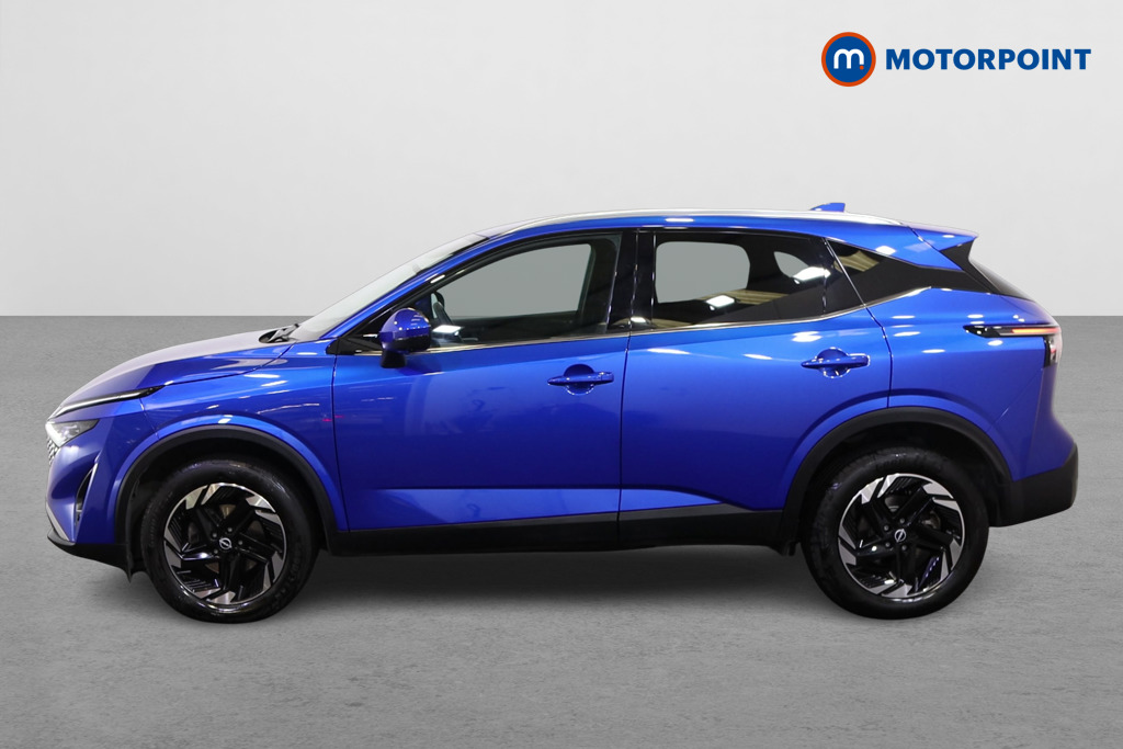 Nissan Qashqai N-Connecta Automatic Petrol SUV - Stock Number (1563926) - Passenger side