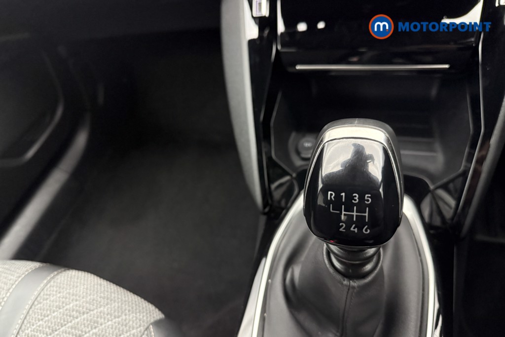 Peugeot 2008 Allure Manual Petrol SUV - Stock Number (1564799) - 8th supplementary image