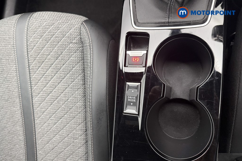 Peugeot 2008 Allure Manual Petrol SUV - Stock Number (1564799) - 9th supplementary image