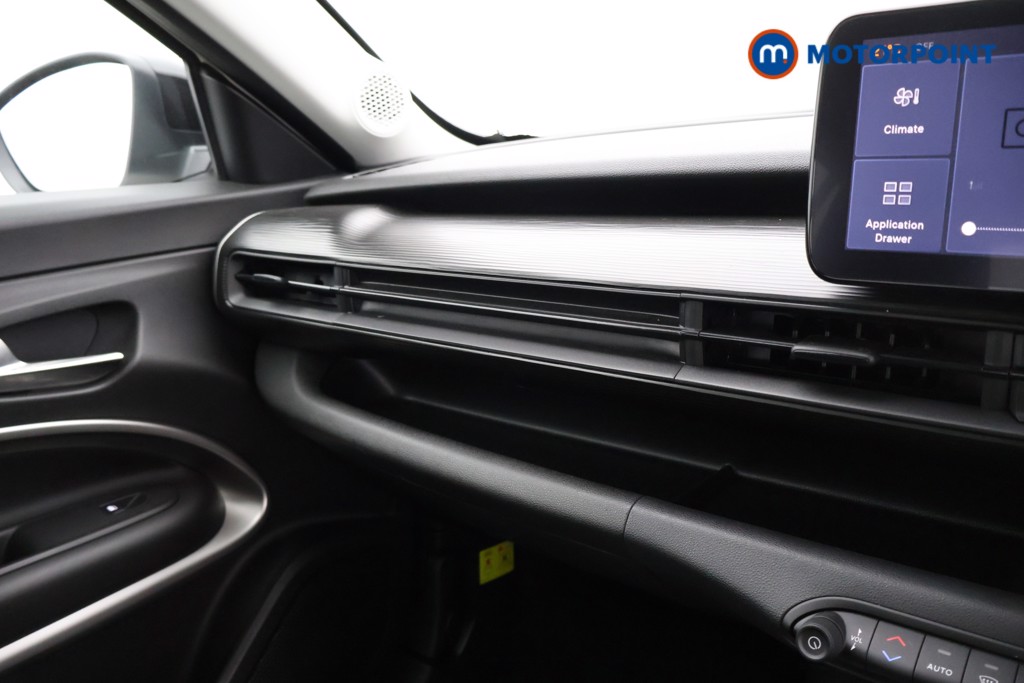 Jeep Avenger Altitude Manual Petrol SUV - Stock Number (1565136) - 6th supplementary image