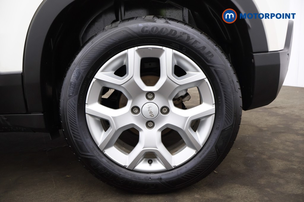 Jeep Avenger Altitude Manual Petrol SUV - Stock Number (1565136) - 16th supplementary image