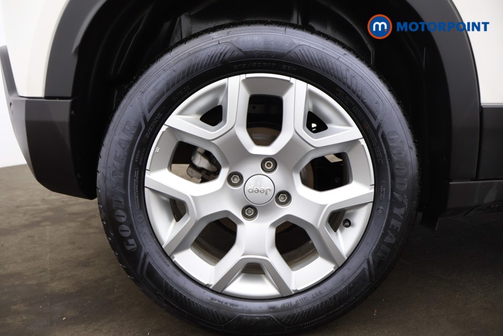 Jeep Avenger Altitude Manual Petrol SUV - Stock Number (1565136) - 17th supplementary image