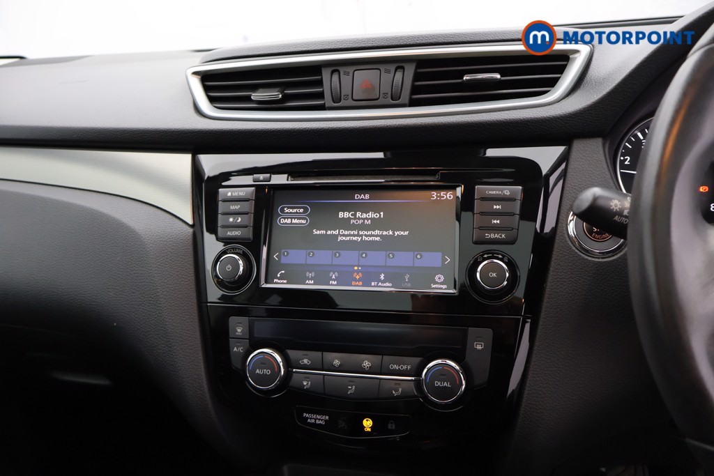 Nissan Qashqai N-Connecta Manual Petrol SUV - Stock Number (1565406) - 5th supplementary image