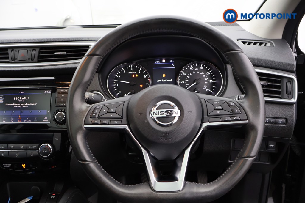 Nissan Qashqai N-Connecta Manual Petrol SUV - Stock Number (1565406) - 1st supplementary image