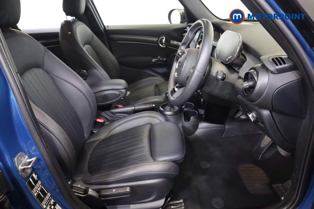 Mini Hatchback Cooper S Exclusive Automatic Petrol Hatchback - Stock Number (1565773) - 6th supplementary image
