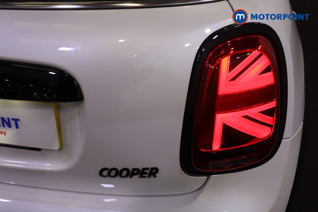 Mini Hatchback Cooper Sport Automatic Petrol Hatchback - Stock Number (1566581) - 32nd supplementary image