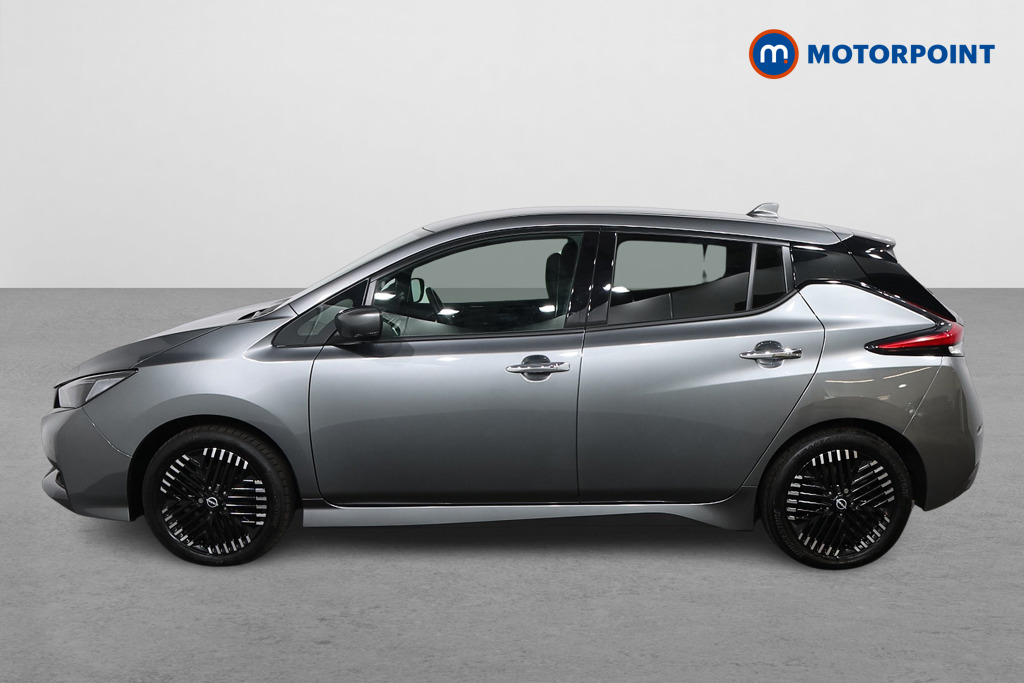 Nissan Leaf N-Connecta Automatic Electric Hatchback - Stock Number (1566937) - Passenger side