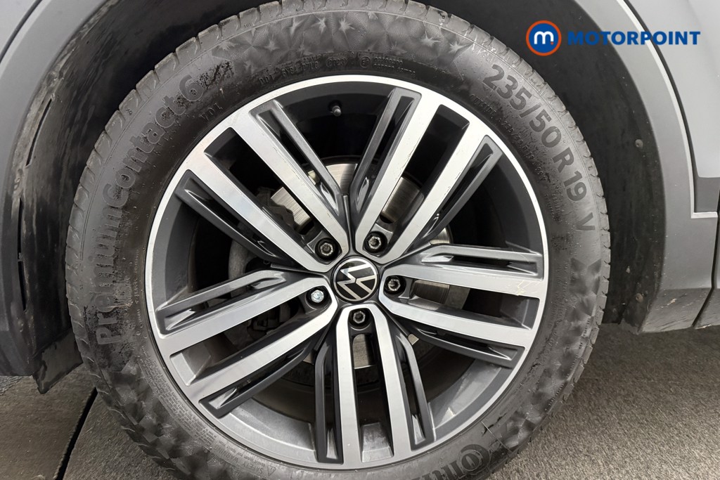 Volkswagen Tiguan Elegance Automatic Petrol SUV - Stock Number (1566992) - 12th supplementary image