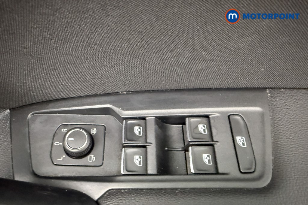 Volkswagen Tiguan Elegance Automatic Petrol SUV - Stock Number (1566992) - 19th supplementary image