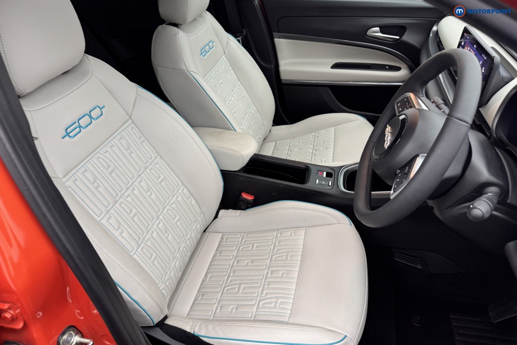 Fiat 600 La Prima Automatic Electric SUV - Stock Number (1567007) - 5th supplementary image