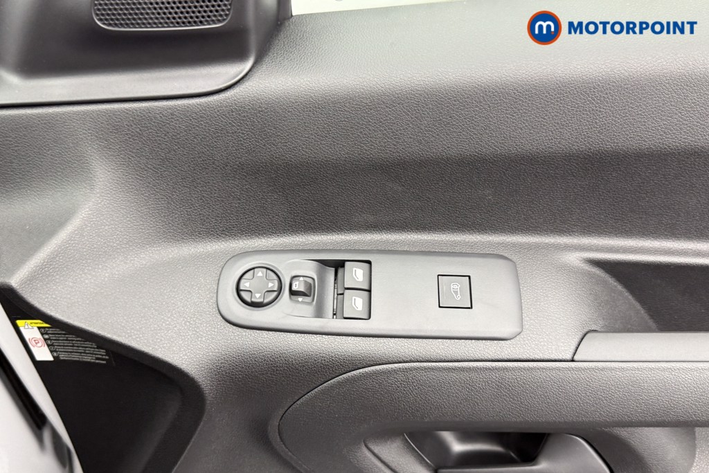Vauxhall Combo Cargo Prime Automatic Electric Panel Van - Stock Number (1567294) - 15th supplementary image