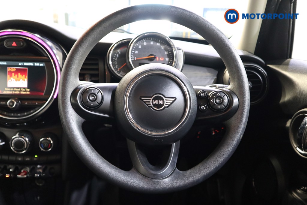 Mini Hatchback Cooper Manual Petrol Hatchback - Stock Number (1567348) - 2nd supplementary image