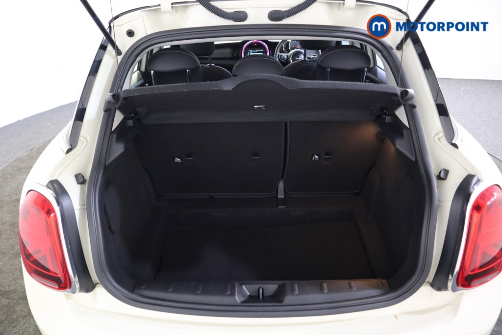 Mini Hatchback Cooper Manual Petrol Hatchback - Stock Number (1567348) - 12th supplementary image