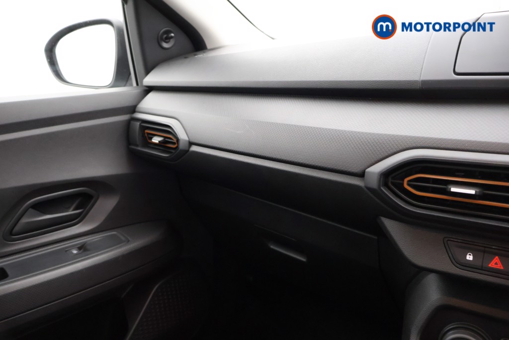 Dacia Sandero Stepway Essential Manual Petrol Hatchback - Stock Number (1567480) - 6th supplementary image