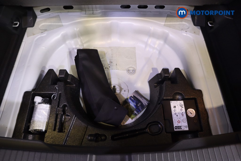 Volkswagen T-Roc R-Line Automatic Diesel SUV - Stock Number (1567788) - 27th supplementary image