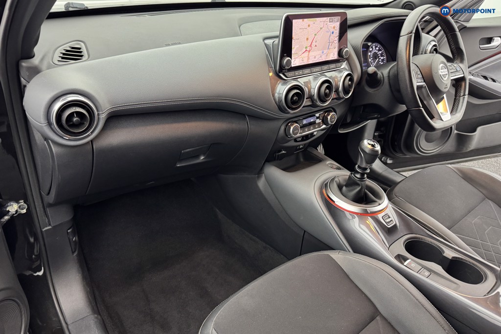 Nissan Juke Tekna Manual Petrol SUV - Stock Number (1568107) - 8th supplementary image