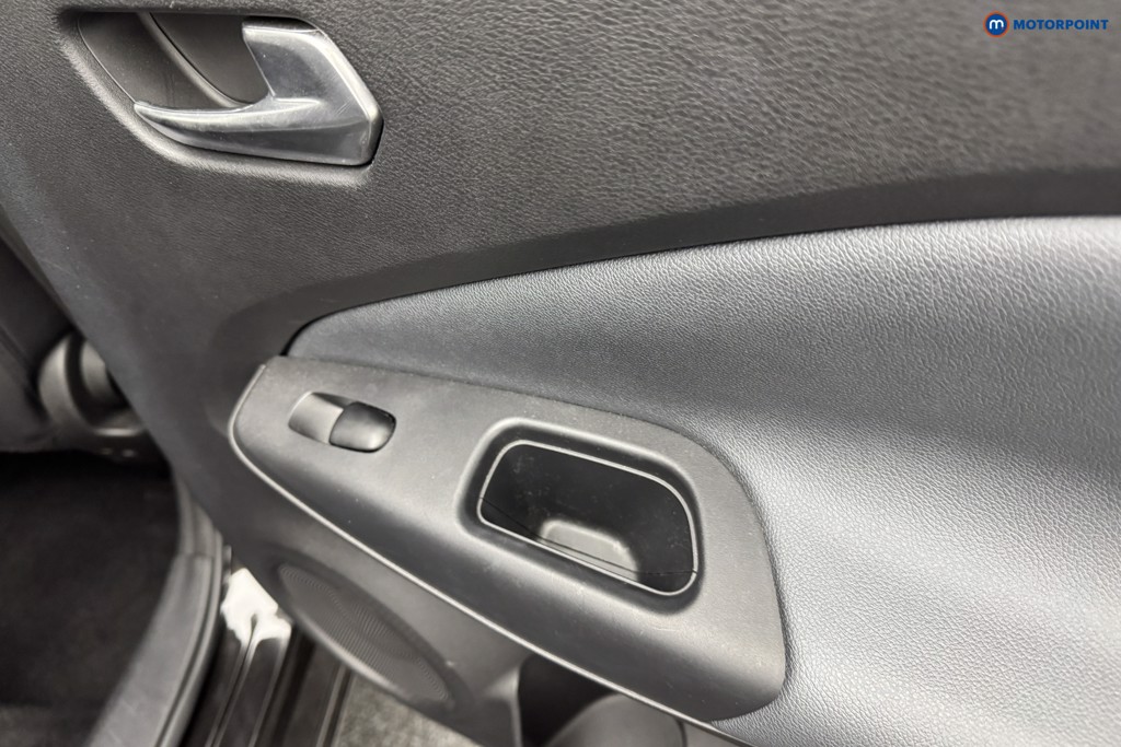 Nissan Juke Tekna Manual Petrol SUV - Stock Number (1568107) - 26th supplementary image