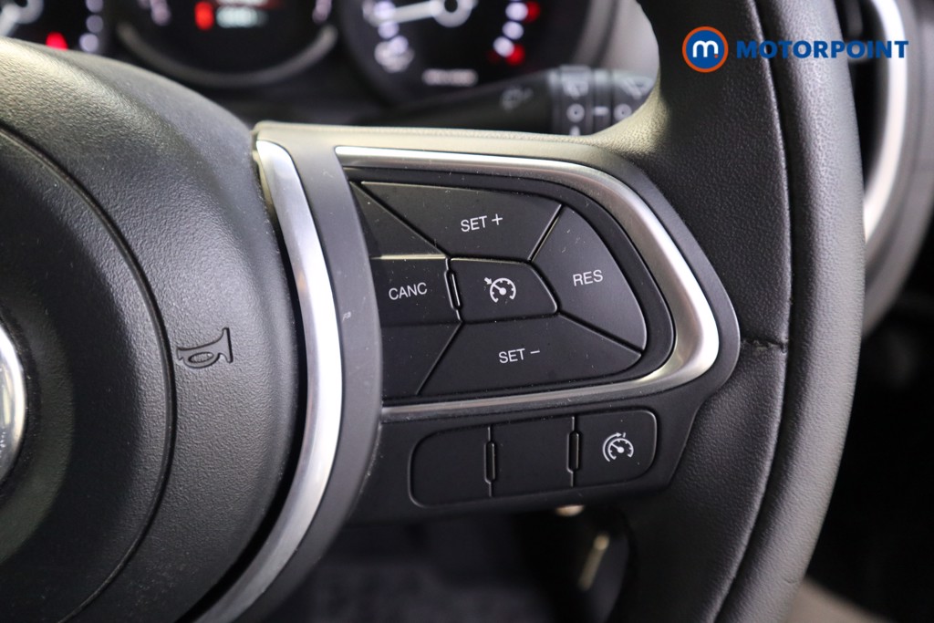 Fiat 500L Cross Manual Petrol Hatchback - Stock Number (1568731) - 6th supplementary image