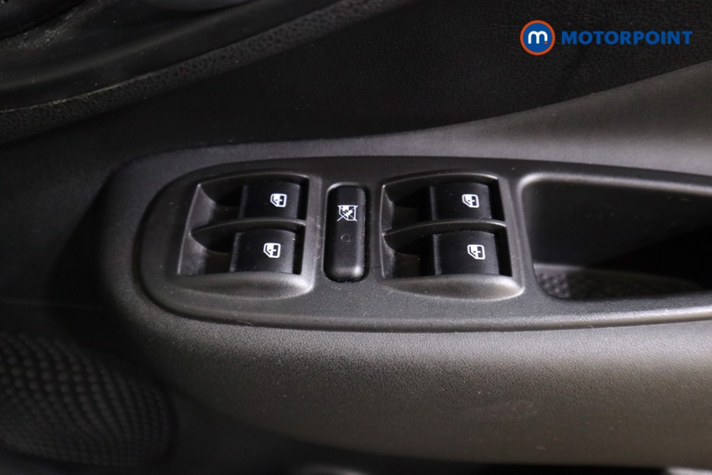 Fiat 500L Cross Manual Petrol Hatchback - Stock Number (1568731) - 9th supplementary image