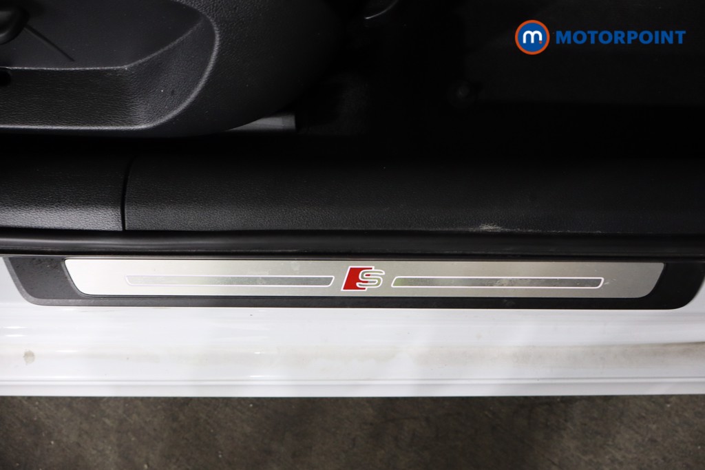 Audi A3 S Line Manual Diesel Hatchback - Stock Number (1569164) - 21st supplementary image