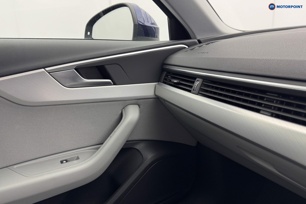 Audi A4 Technik Automatic Petrol Saloon - Stock Number (1569630) - 18th supplementary image