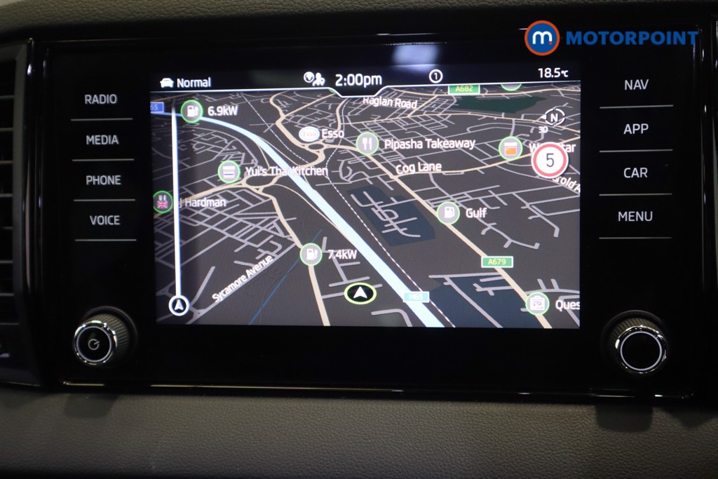 Skoda Karoq Sportline Automatic Petrol SUV - Stock Number (1570122) - 2nd supplementary image