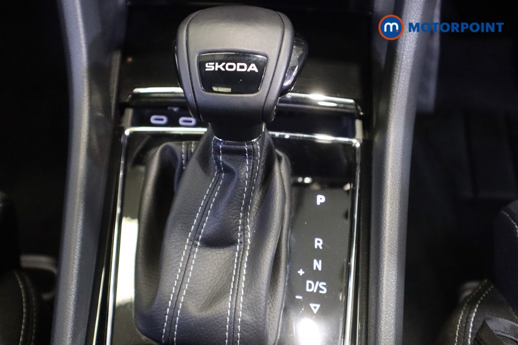 Skoda Karoq Sportline Automatic Petrol SUV - Stock Number (1570122) - 5th supplementary image