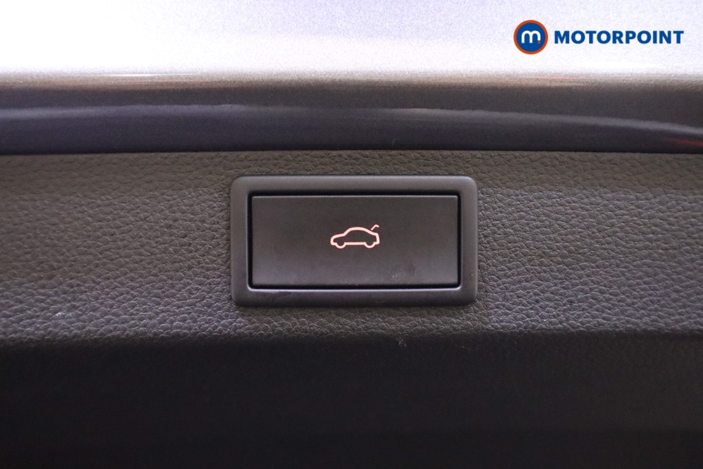 Skoda Karoq Sportline Automatic Petrol SUV - Stock Number (1570122) - 32nd supplementary image