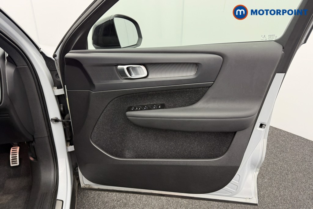 Volvo Xc40 Twin Automatic Electric SUV - Stock Number (1570218) - 15th supplementary image