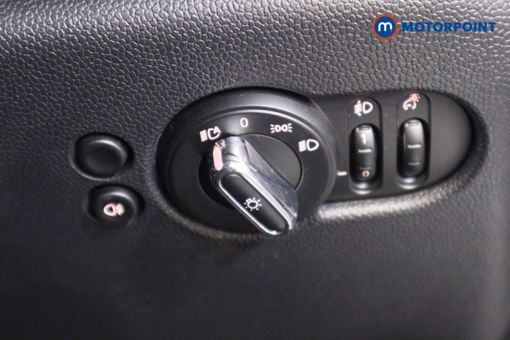 Mini Hatchback Cooper Classic Automatic Petrol Hatchback - Stock Number (1570454) - 16th supplementary image
