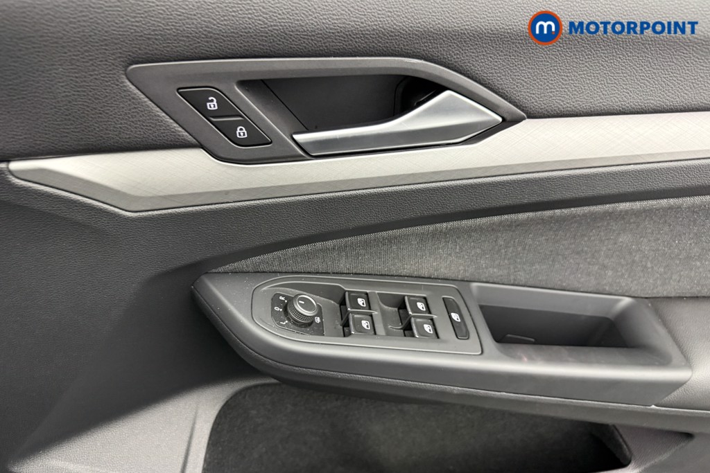 Volkswagen Golf Life Manual Petrol Hatchback - Stock Number (1570665) - 16th supplementary image
