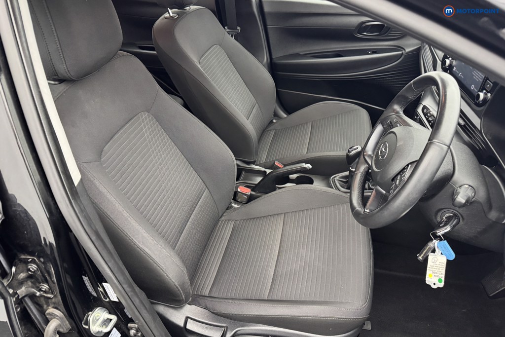 Hyundai I20 Element Manual Petrol Hatchback - Stock Number (1570954) - 5th supplementary image