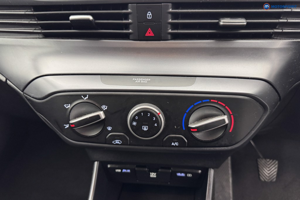 Hyundai I20 Element Manual Petrol Hatchback - Stock Number (1570954) - 16th supplementary image