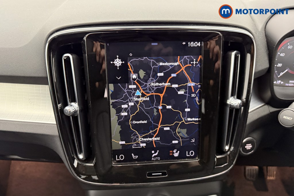Volvo Xc40 Momentum Manual Petrol SUV - Stock Number (1570958) - 2nd supplementary image