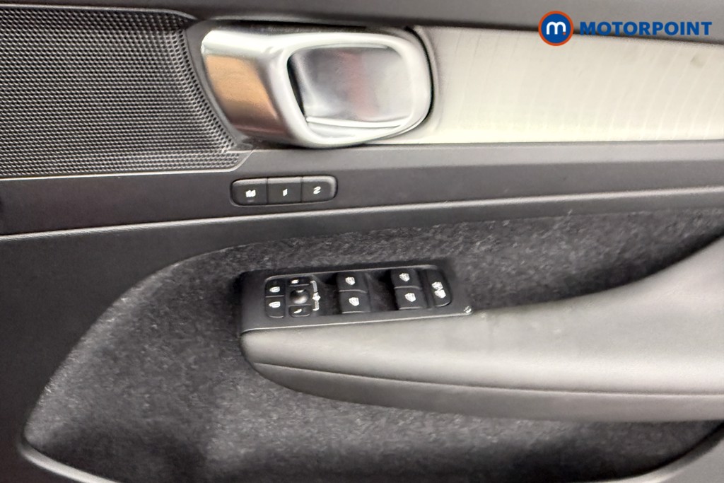 Volvo Xc40 Momentum Manual Petrol SUV - Stock Number (1570958) - 14th supplementary image