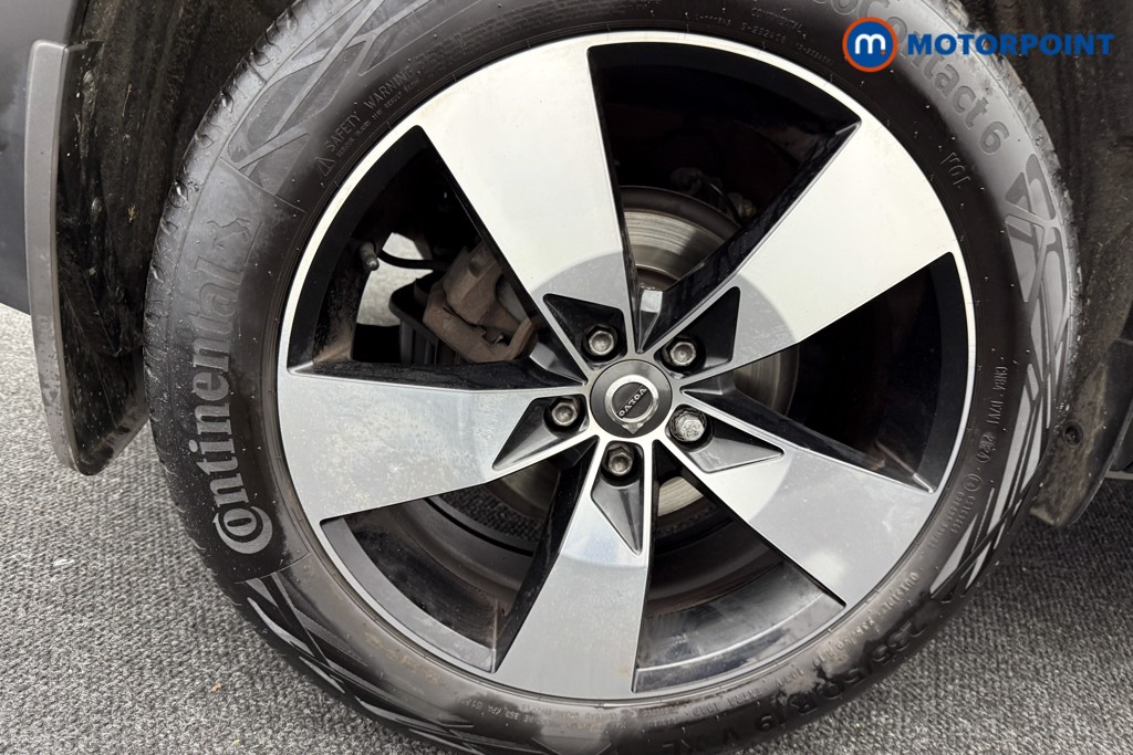 Volvo Xc40 Momentum Manual Petrol SUV - Stock Number (1570958) - 32nd supplementary image